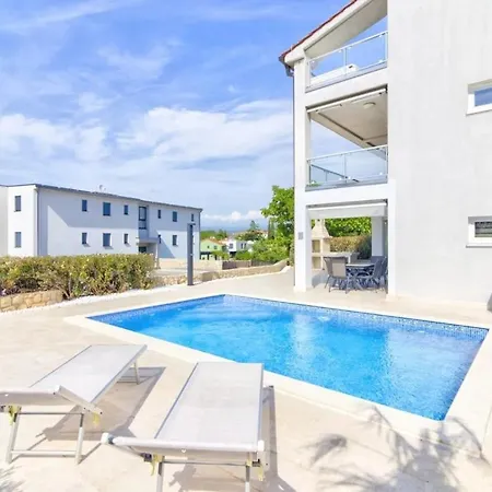 Family Friendly With A Swimming Pool Nska, Krk - 21672 Apartament